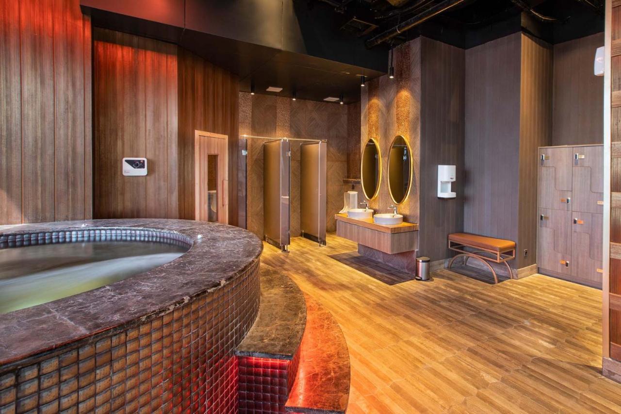 Hotel Morazen Surabaja Zewnętrze zdjęcie