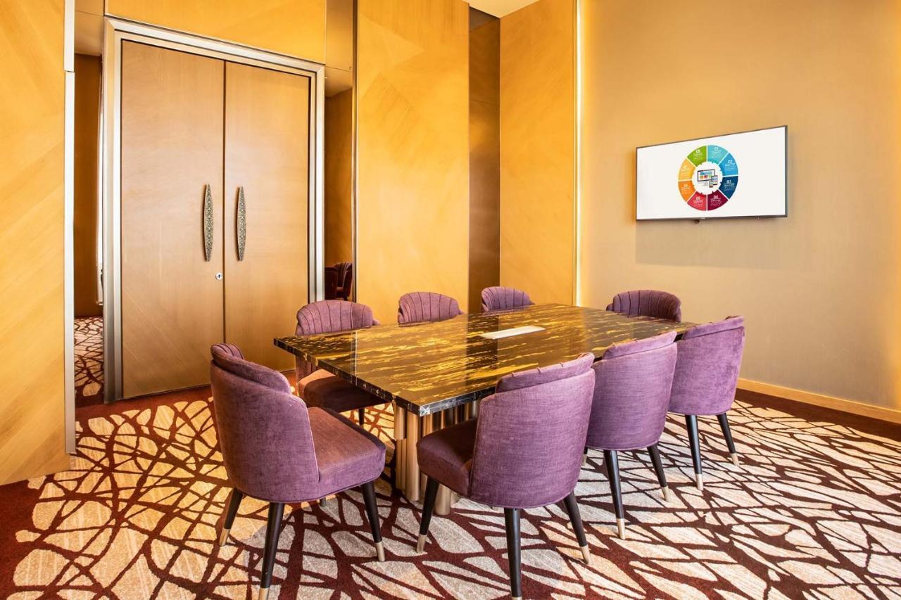 Hotel Morazen Surabaja Zewnętrze zdjęcie