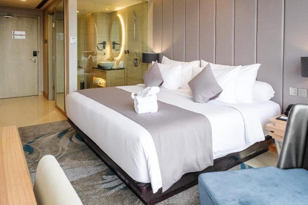 Hotel Morazen Surabaja Zewnętrze zdjęcie
