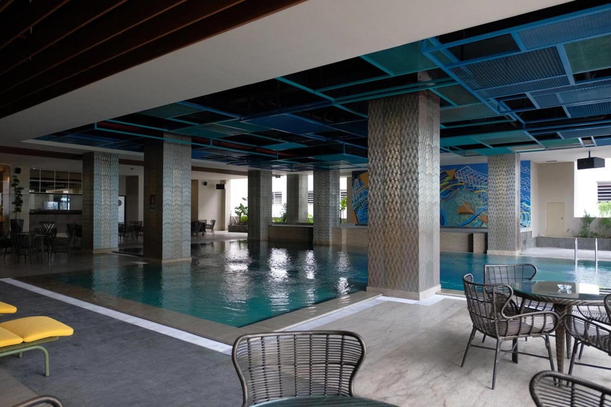 Hotel Morazen Surabaja Zewnętrze zdjęcie
